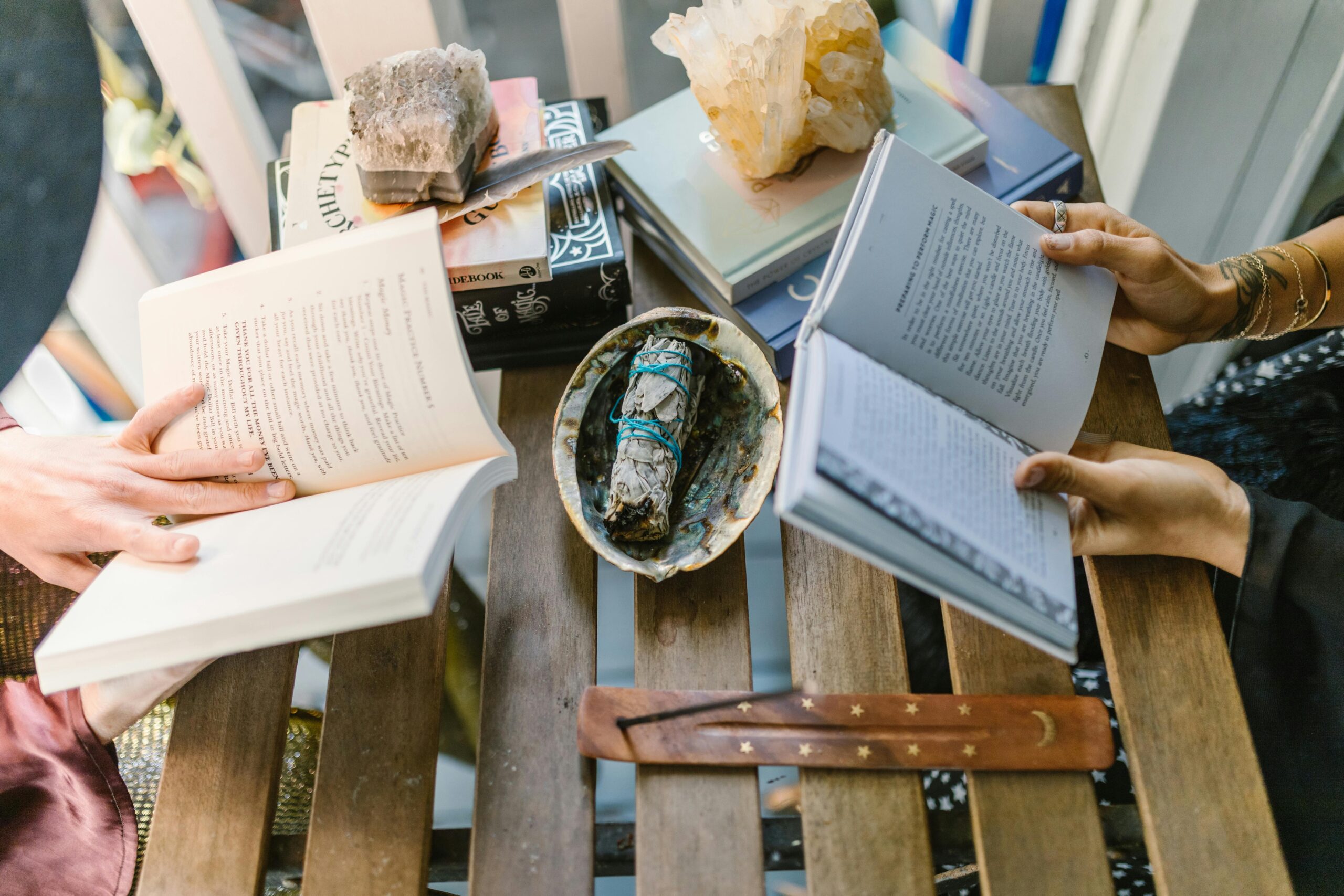 Incense and Astrology: Find Your Fragrant Match